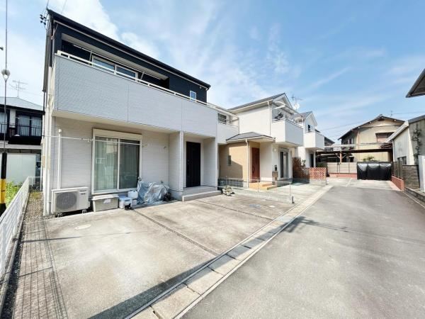 3LDK house in Suruga Ward, Shizuoka - Photo 1
