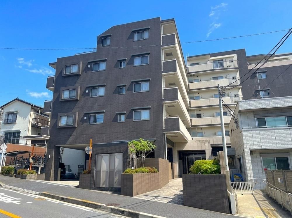 3LDK apartment in Kanagawa Ward, Yokohama, Kanagawa - Photo 1