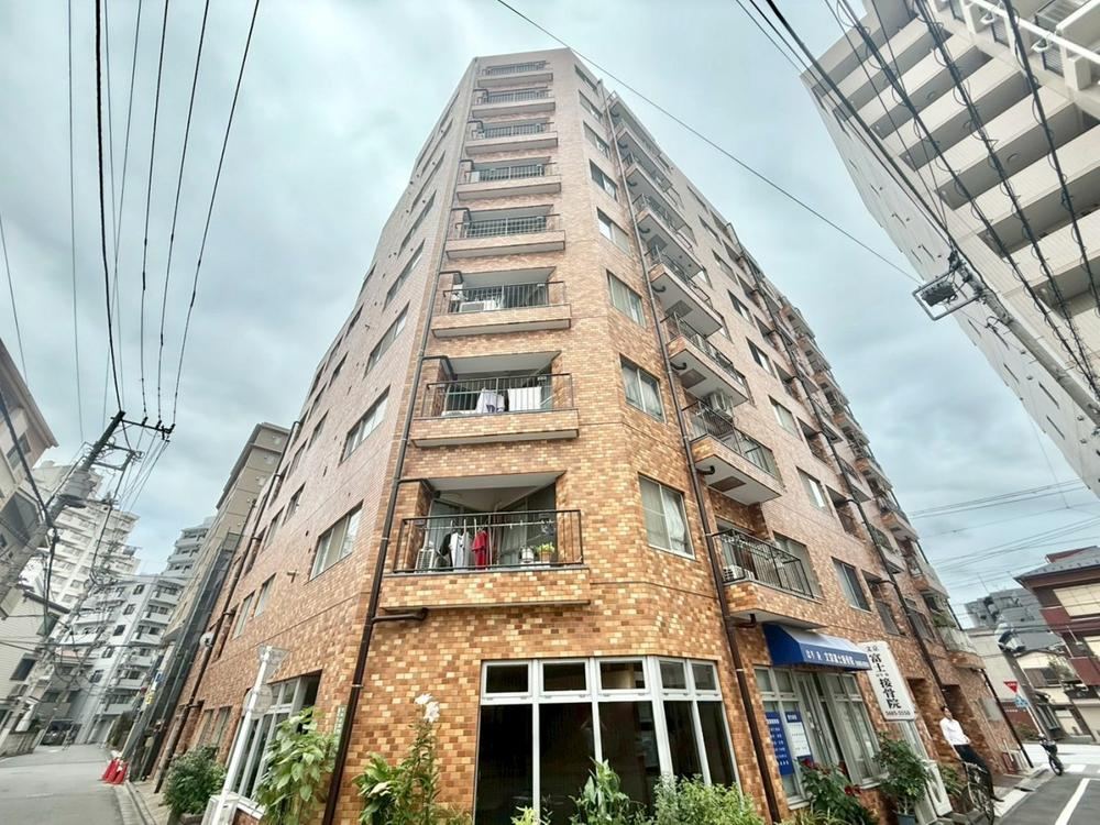1LDK apartment in Bunkyo Ward, Tokyo - Photo 1