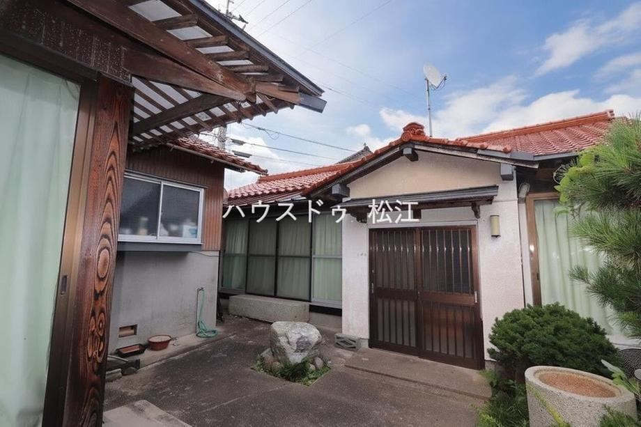 7DK house in Matsue, Shimane - Photo 1