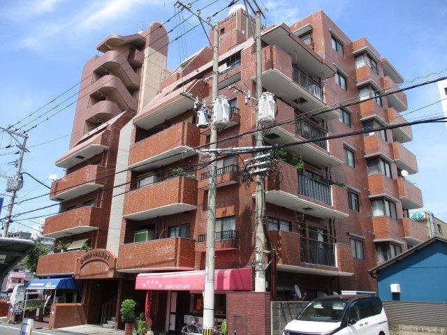 3LDK apartment in Kokurakita Ward, Kitakyushu, Fukuoka - Photo 1