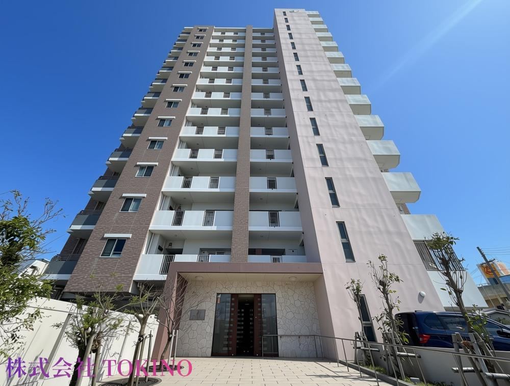 2LDK apartment in Nishihara, Nakagami District, Okinawa - Photo 1