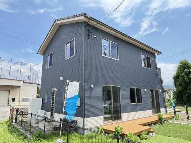 4LDK house in Obuse, Kamitakai District, Nagano - Photo 1