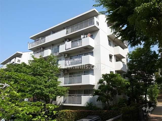 3LDK apartment in Toyonaka, Osaka - Photo 1