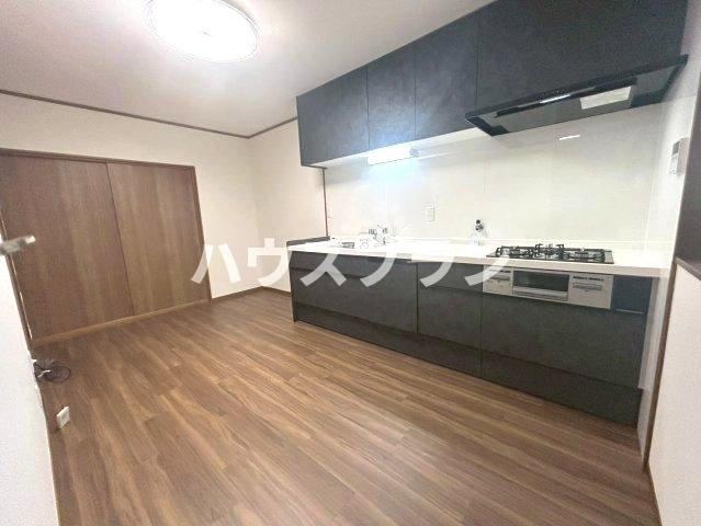 4DK house in Neyagawa, Osaka - Photo 1