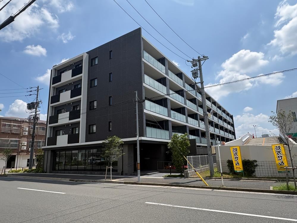 3LDK apartment in Nishi Ward, Nagoya, Aichi - Photo 1
