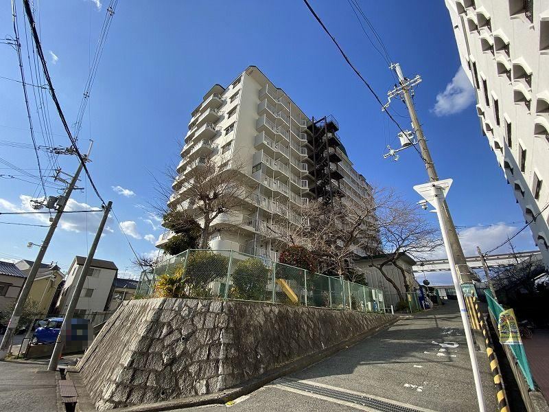 3LDK apartment in Toyonaka, Osaka - Photo 1
