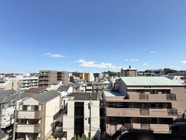 3LDK apartment in Minami Ward, Yokohama, Kanagawa - Photo 1