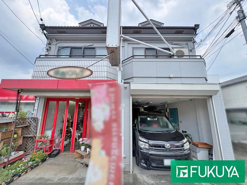 5DK house in Kadoma, Osaka - Photo 1