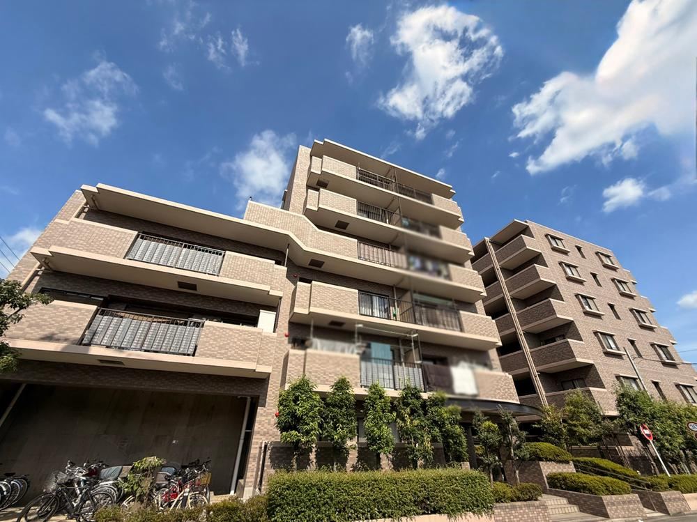 3LDK apartment in Kawaguchi, Saitama - Photo 1