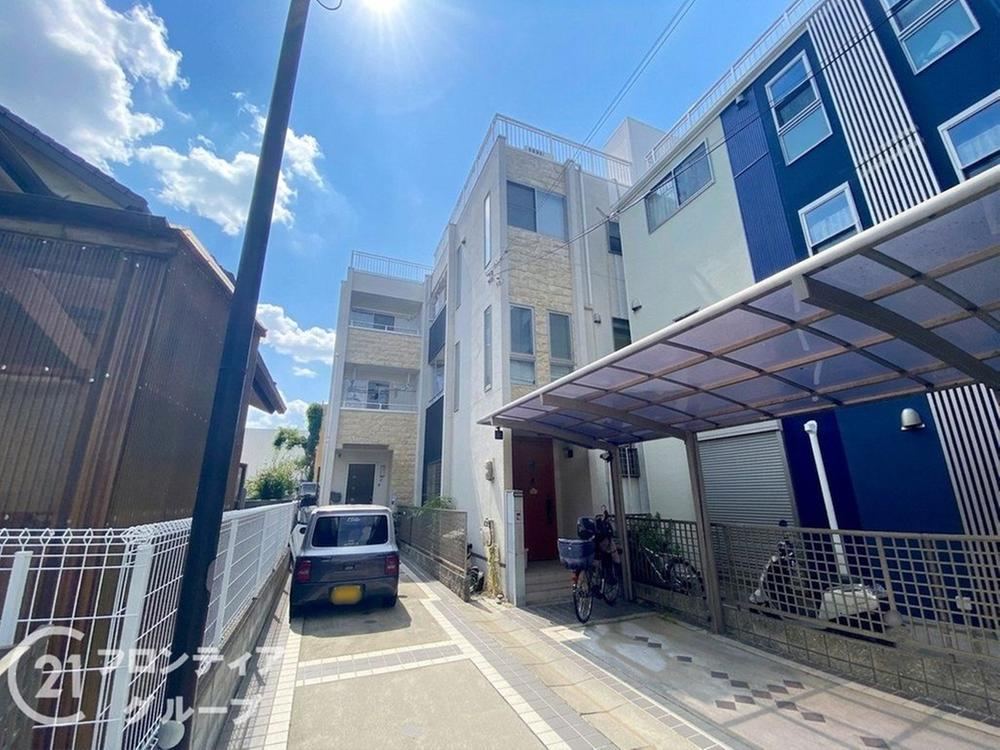 4LDK house in Hirano Ward, Osaka - Photo 1