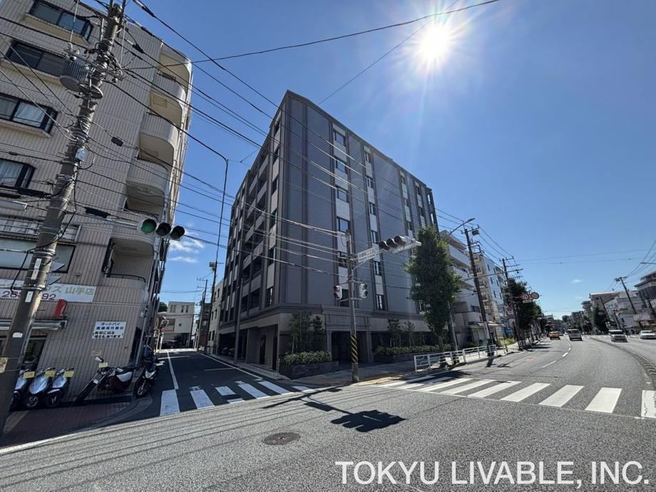 2LDK apartment in Naka Ward, Yokohama, Kanagawa - Photo 1