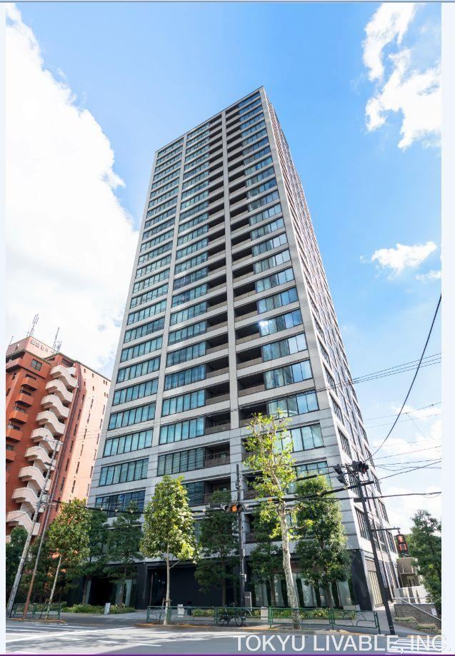 1LDK apartment in Minato Ward, Tokyo - Photo 1