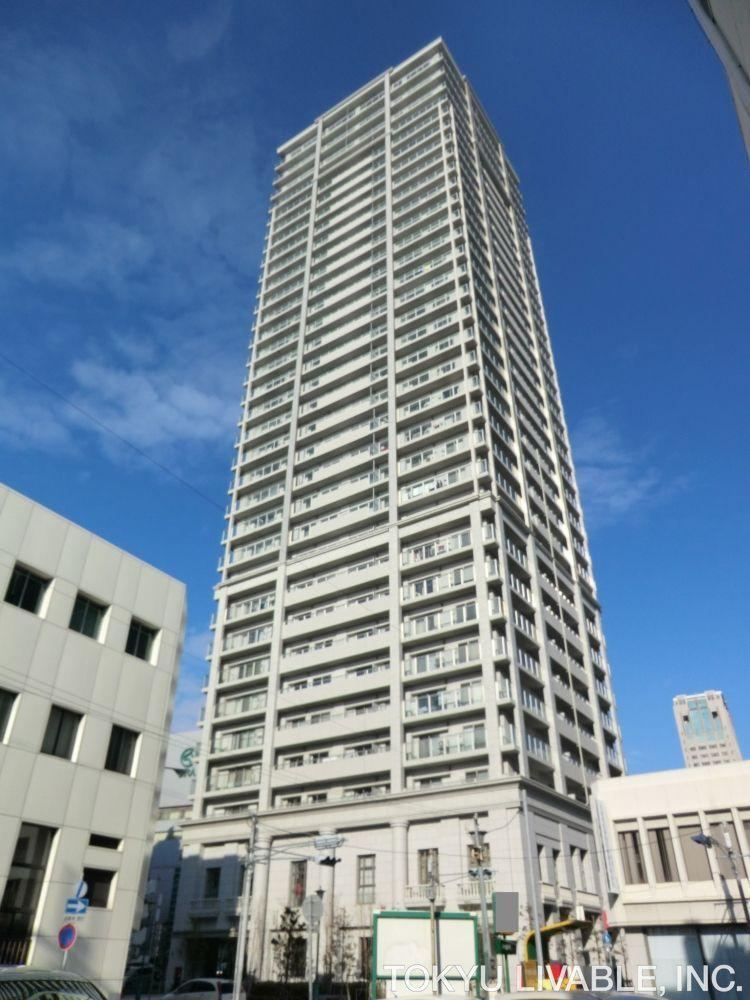 2LDK apartment in Chuo Ward, Kobe, Hyogo - Photo 1