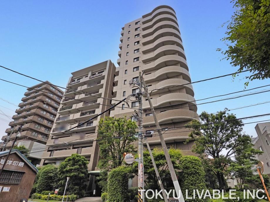 3LDK apartment in Soka, Saitama - Photo 1