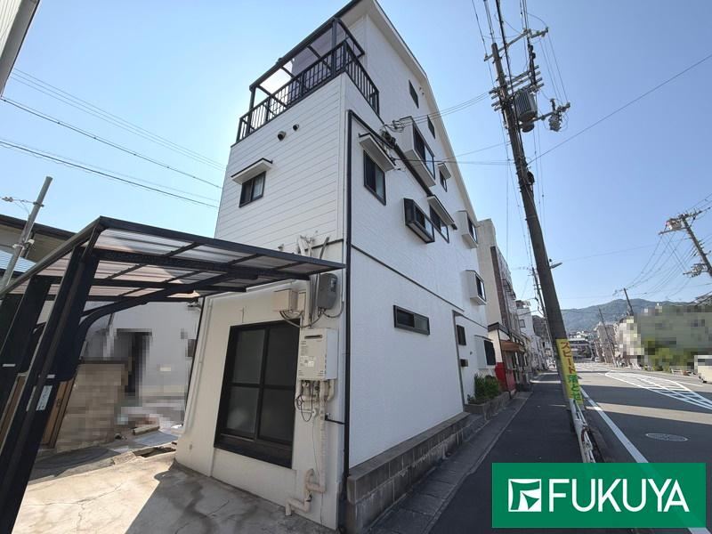6DK house in Nagata Ward, Kobe, Hyogo - Photo 1