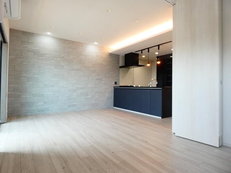 2LDK apartment in Minami Ward, Hiroshima - Photo 1