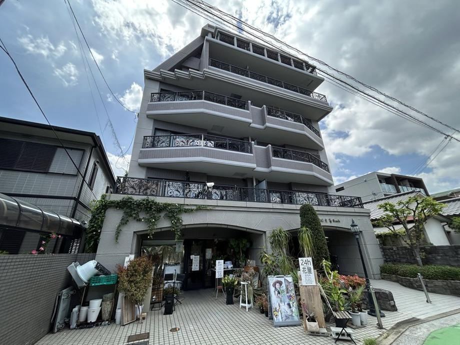 3LDK apartment in Chuo Ward, Fukuoka - Photo 1