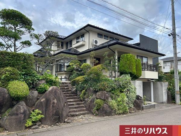 5LDK+S house in Aoba Ward, Sendai, Miyagi - Photo 1