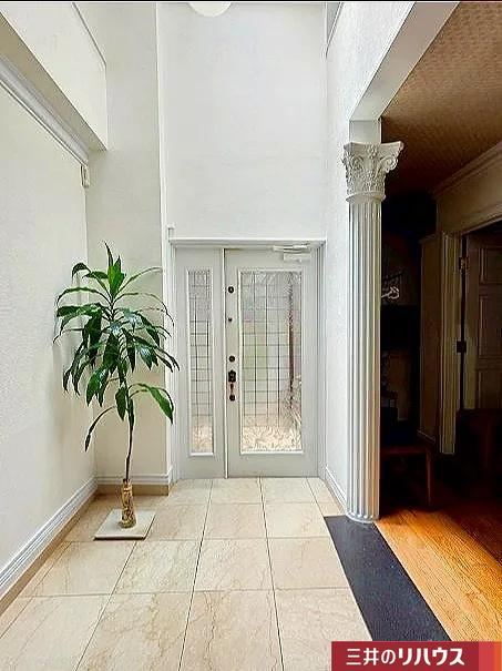 8LDK house in Konohana Ward, Osaka - Photo 1