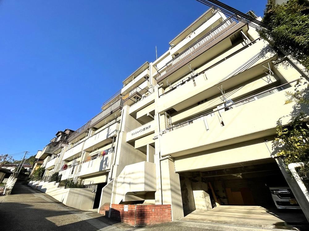 2LDK apartment in Suma Ward, Kobe, Hyogo - Photo 1