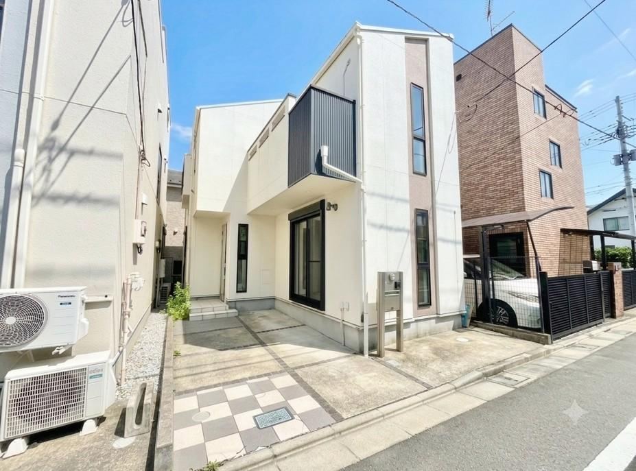 4LDK house in Itabashi Ward, Tokyo - Photo 1