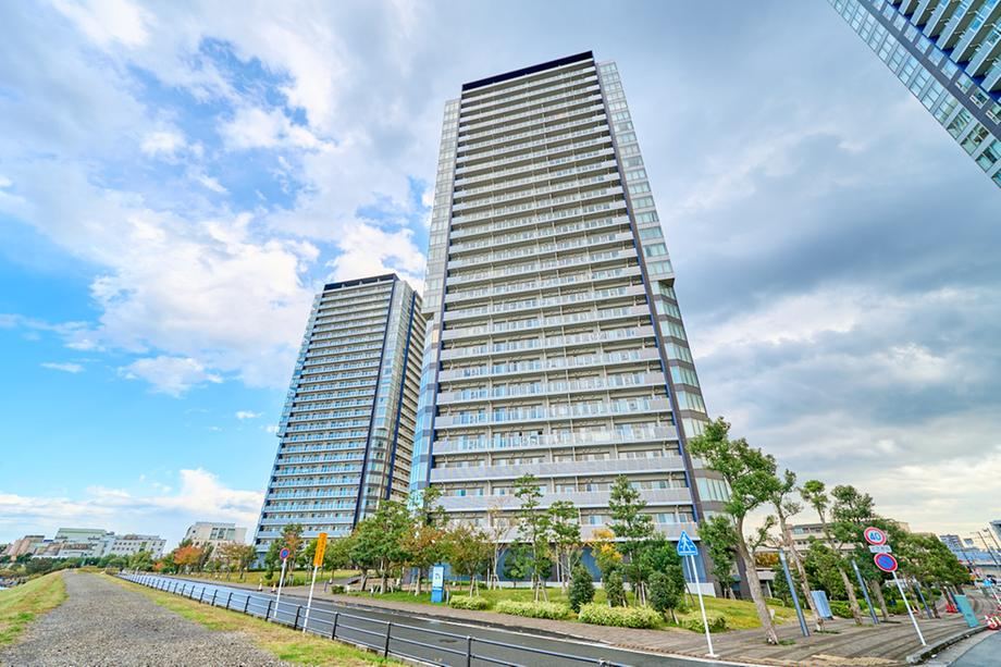 2LDK+S apartment in Kawasaki Ward, Kawasaki, Kanagawa - Photo 1