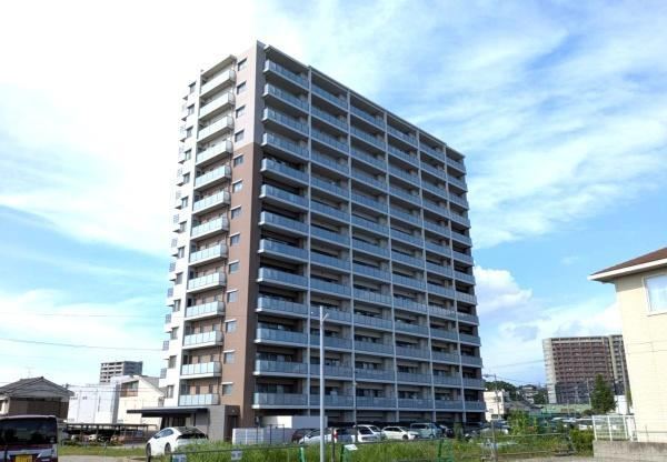 3LDK apartment in Yahatanishi Ward, Kitakyushu, Fukuoka - Photo 1