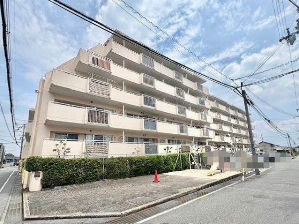 3LDK apartment in Yamatotakada, Nara - Photo 1