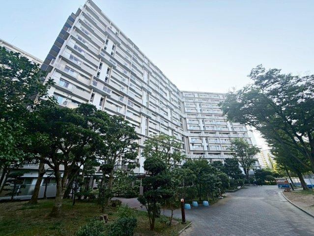 4LDK apartment in Suminoe Ward, Osaka - Photo 1