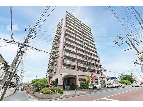 3LDK apartment in Tokorozawa, Saitama - Photo 1