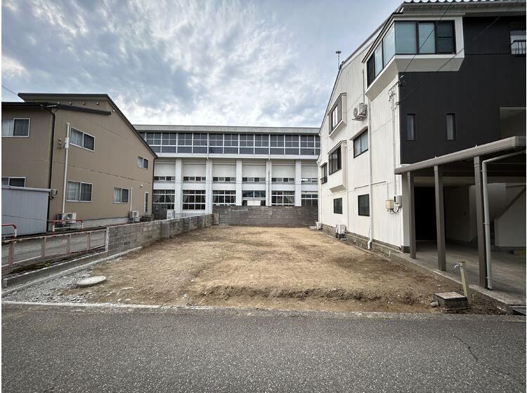 165 m² land in Kanazawa, Ishikawa - Photo 1