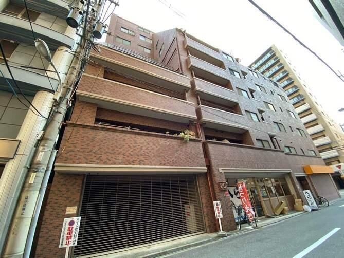 2LDK apartment in Nishi Ward, Osaka - Photo 1