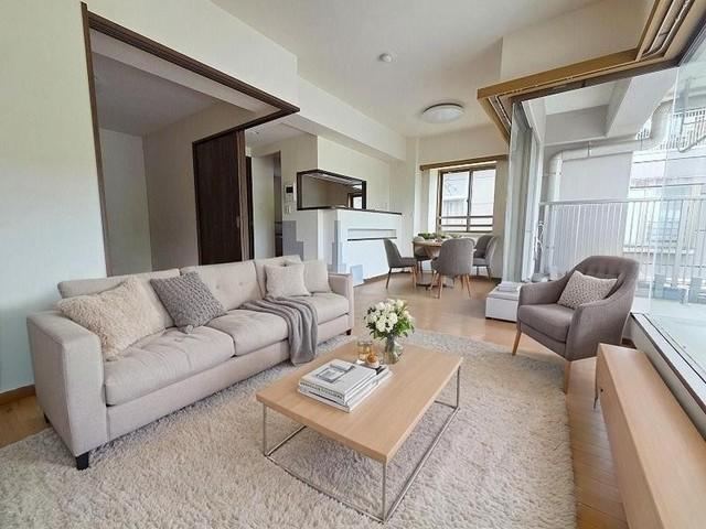 3LDK apartment in Hino, Tokyo - Photo 1