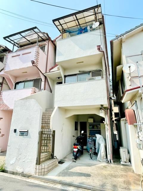 4DK house in Higashiosaka, Osaka - Photo 1