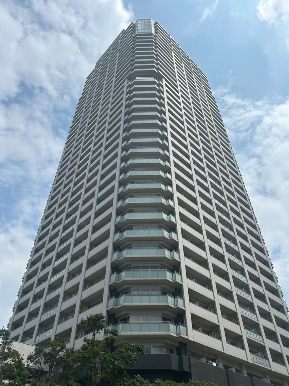 3LDK apartment in Miyakojima Ward, Osaka - Photo 1