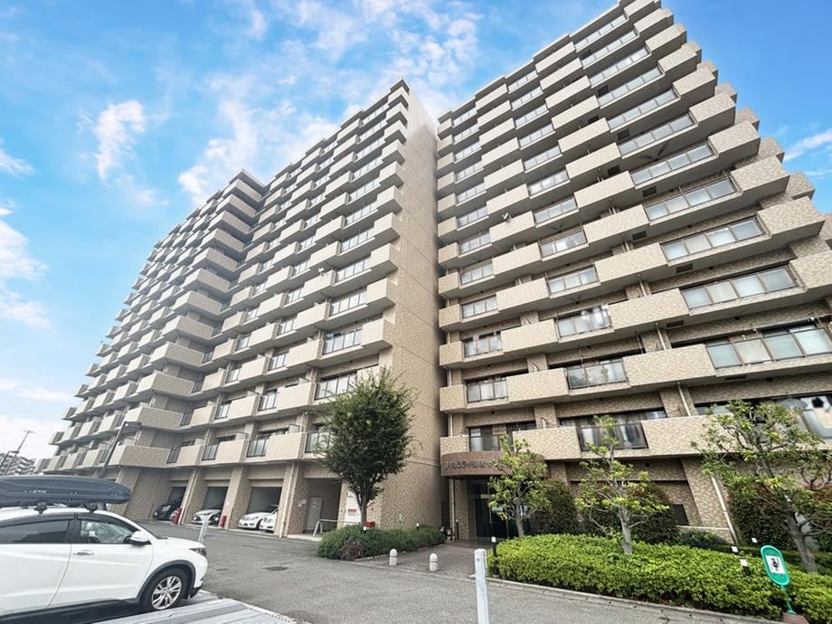 4LDK apartment in Midori Ward, Yokohama, Kanagawa - Photo 1