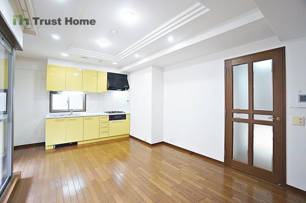 3LDK apartment in Ashiya, Hyogo - Photo 1