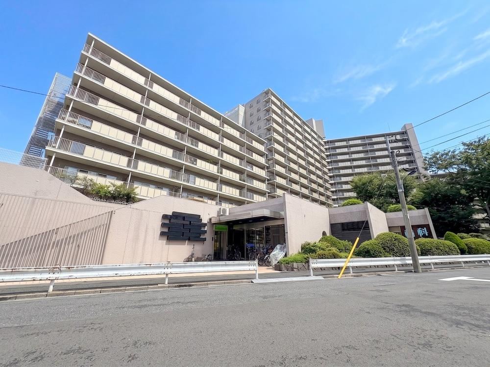 3LDK apartment in Kita Ward, Tokyo - Photo 1