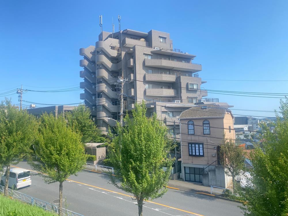4LDK apartment in Hachioji, Tokyo - Photo 1