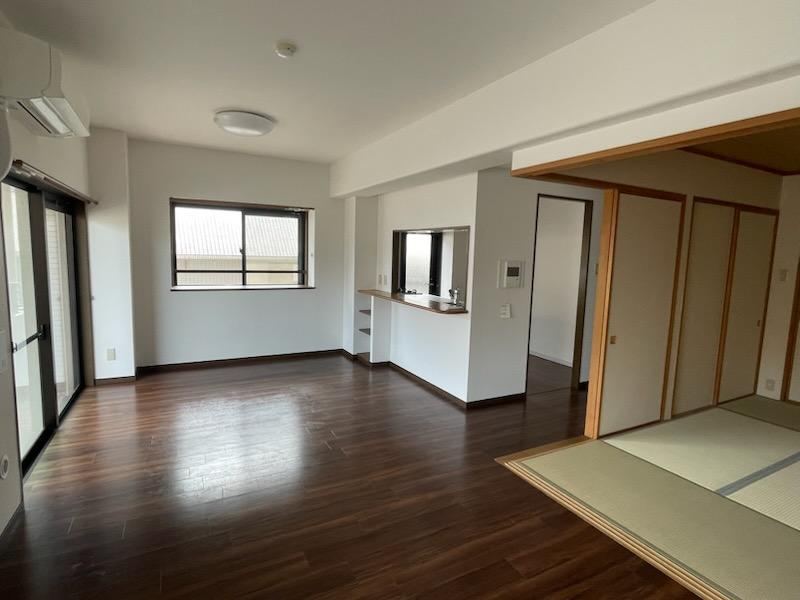 4LDK apartment in Aoba Ward, Sendai, Miyagi - Photo 1