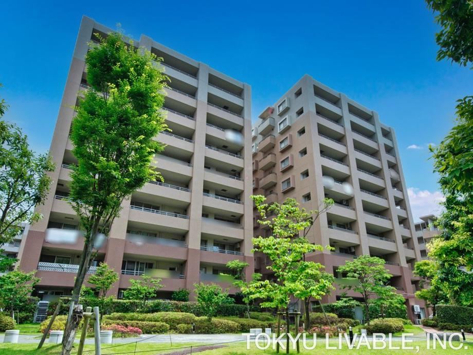 4LDK apartment in Totsuka Ward, Yokohama, Kanagawa - Photo 1