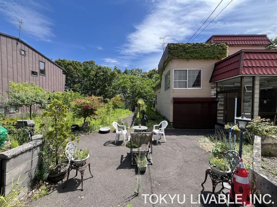 365 m² land in Minami Ward, Sapporo, Hokkaido - Photo 1
