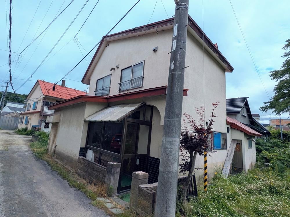 4LDK house in Otaru, Hokkaido - Photo 1