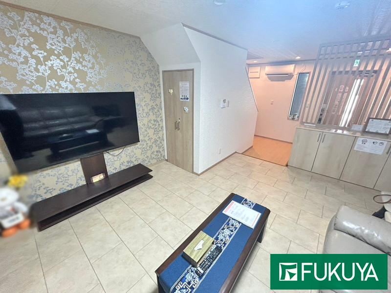 4LDK house in Nishinari Ward, Osaka - Photo 1