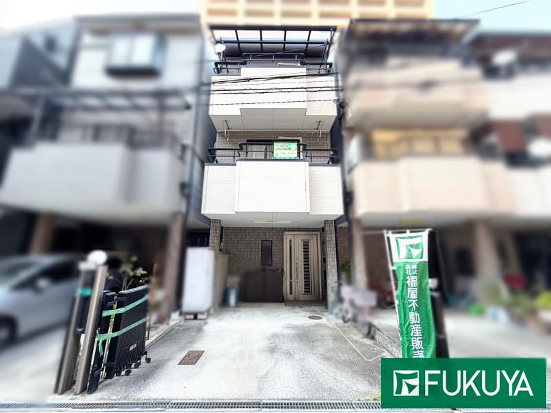 4LDK house in Higashinari Ward, Osaka - Photo 1