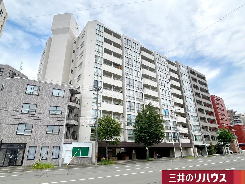 2LDK apartment in Chuo Ward, Sapporo, Hokkaido - Photo 1