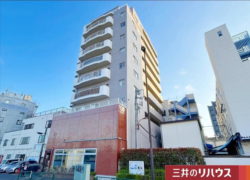 3LDK apartment in Fuchu, Tokyo - Photo 1