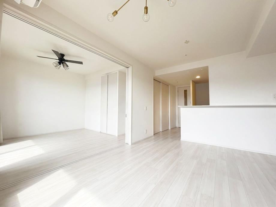 2LDK apartment in Chuo Ward, Kobe, Hyogo - Photo 1