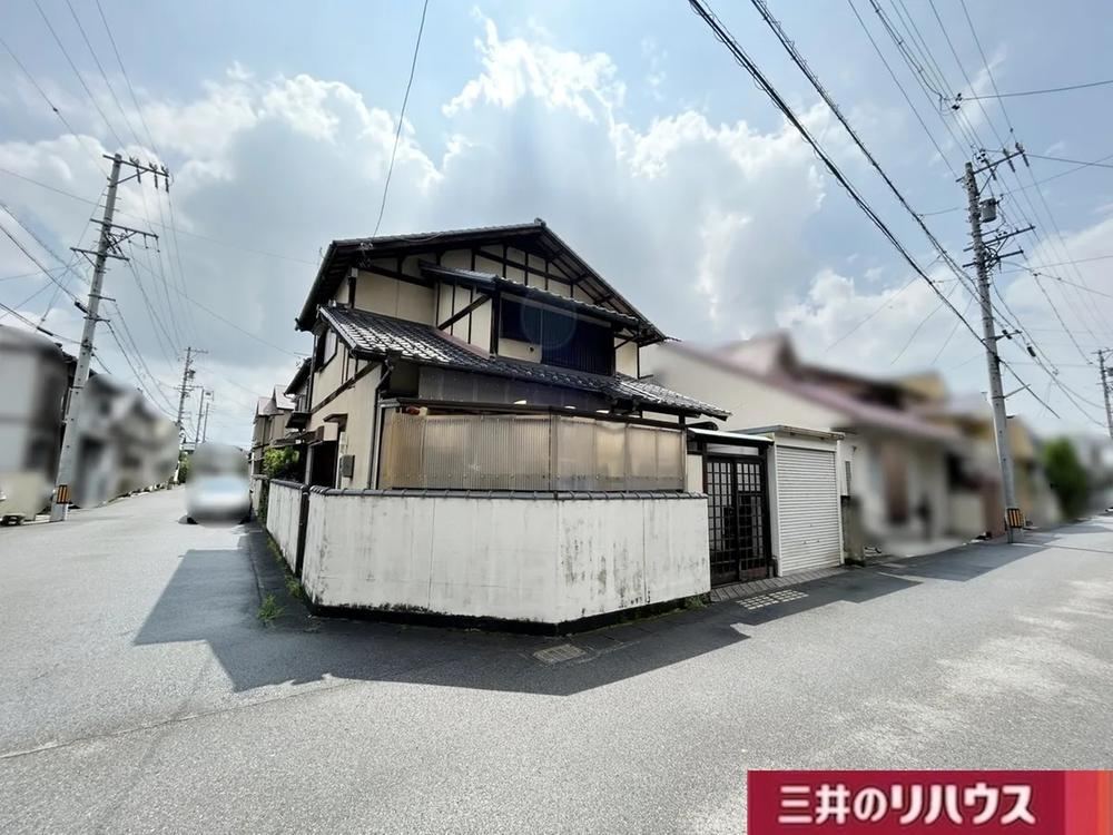4LDK house in Ichinomiya, Aichi - Photo 1